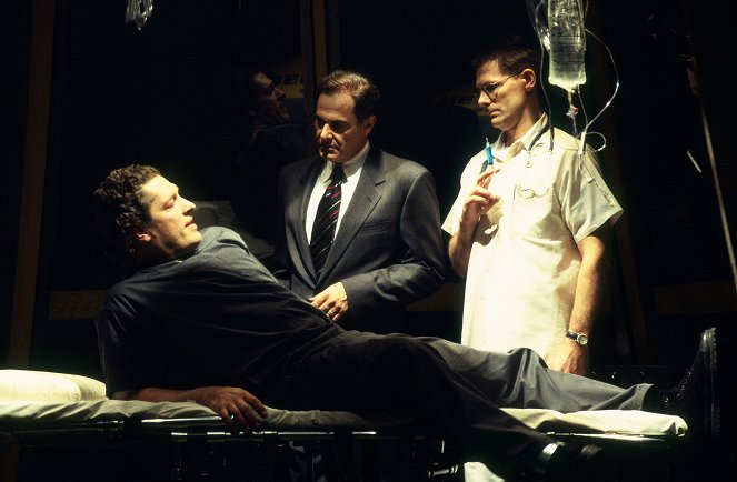 Krajní meze - Život po smrti - Z filmu - Clancy Brown, Duncan Fraser, Robin Mossley