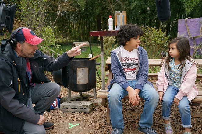 Plötzlich Familie - Dreharbeiten - Sean Anders, Gustavo Escobar, Julianna Gamiz