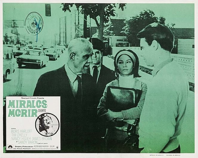 El héroe anda suelto - Fotocromos - Boris Karloff, Nancy Hsueh, Peter Bogdanovich