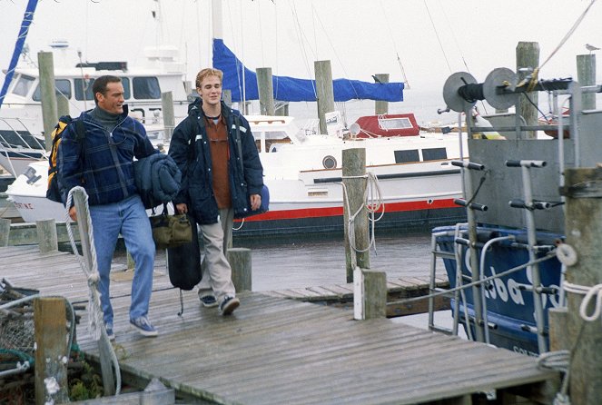 Dawson és a haverok - Season 2 - Ismeretlen vizeken - Filmfotók - John Wesley Shipp, James van der Beek
