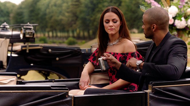 The Royals - Season 3 - The Counterfeit Presentment of Two Brothers - Van film - Alexandra Park