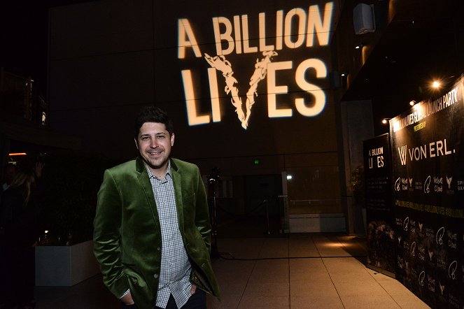 A Billion Lives - Van film