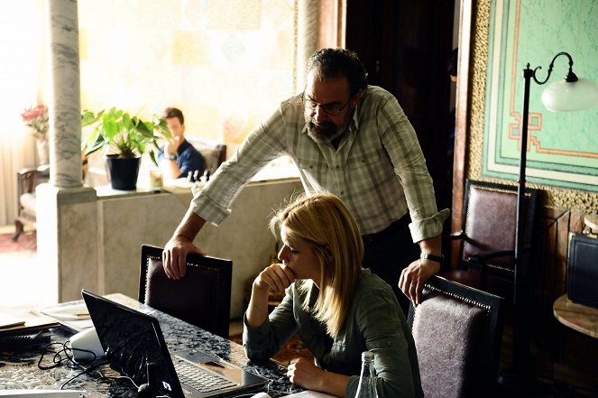 Homeland - Beirut Is Back - Photos - Claire Danes, Mandy Patinkin