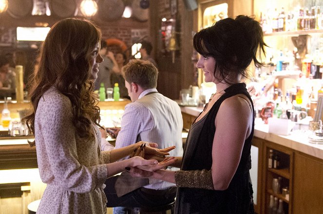 Witches of East End - Season 2 - A Moveable Beast - Photos - Rachel Boston, Mädchen Amick
