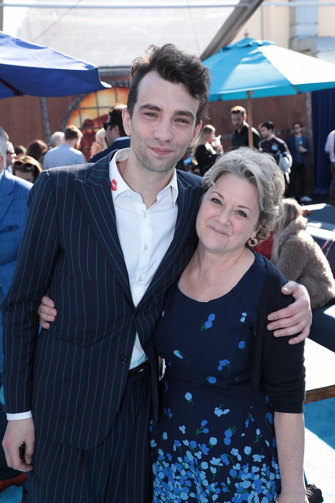 Jak vycvičit draka 3 - Z akcí - World premiere of "How to Train Your Dragon: The Hidden World" at the Regency Village Theatre on Saturday, Feb. 9, 2019, in Los Angeles - Jay Baruchel, Bonnie Arnold