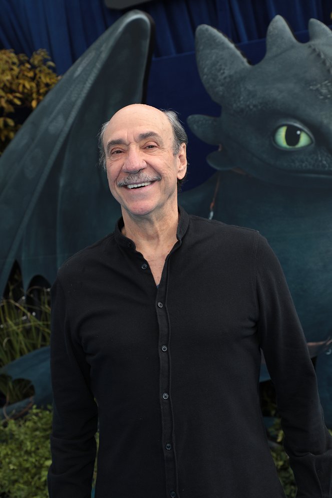 Jak vycvičit draka 3 - Z akcí - World premiere of "How to Train Your Dragon: The Hidden World" at the Regency Village Theatre on Saturday, Feb. 9, 2019, in Los Angeles - F. Murray Abraham