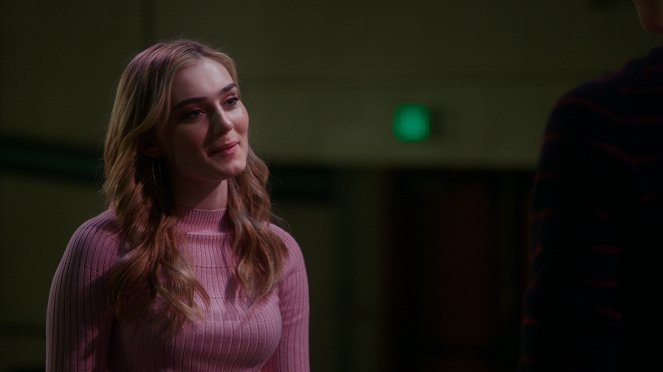 American Housewife - The Things You Do - Van film - Meg Donnelly