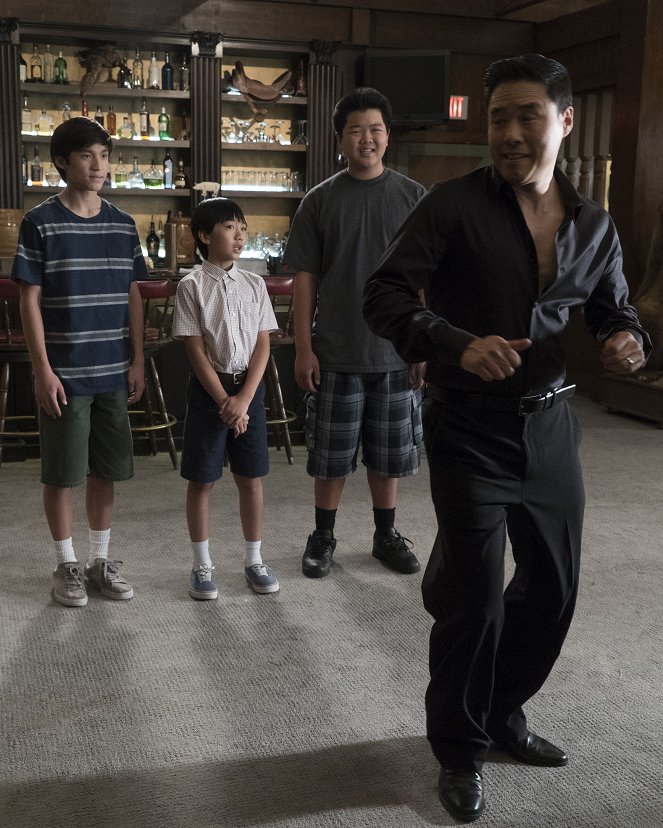 Fresh Off the Boat - Legends of the Fortieth - Photos - Forrest Wheeler, Ian Chen, Hudson Yang, Randall Park