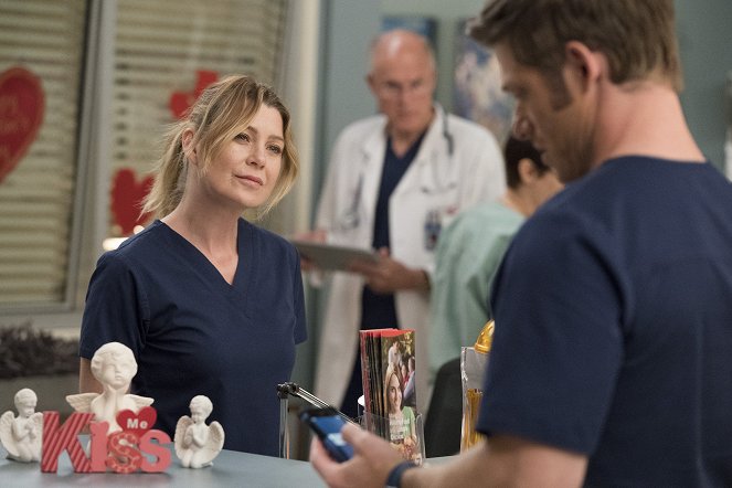 Grey's Anatomy - Season 15 - Girlfriend in a Coma - Photos - Ellen Pompeo