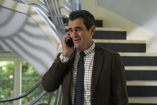 Modern Family - We Need to Talk About Lily - Van film - Ty Burrell