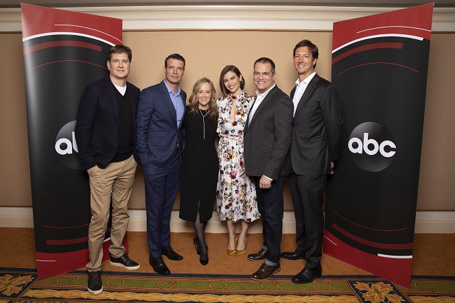 Whiskey Cavalier - Z akcií - The cast and executive producers of ABC’s “Whiskey Cavalier” addressed the press at the 2019 TCA Winter Press Tour, at The Langham Huntington, in Pasadena, California - Scott Foley, Lauren Cohan