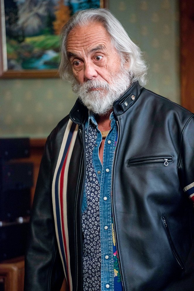 Raising Hope - The One Where They Get High - Van film - Tommy Chong