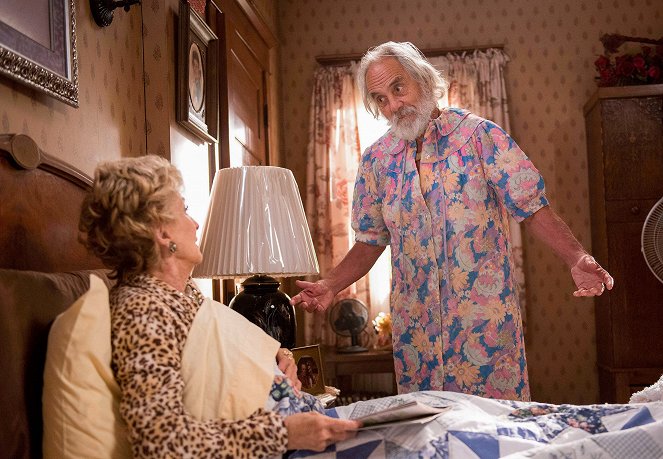 Raising Hope - The One Where They Get High - Van film - Tommy Chong