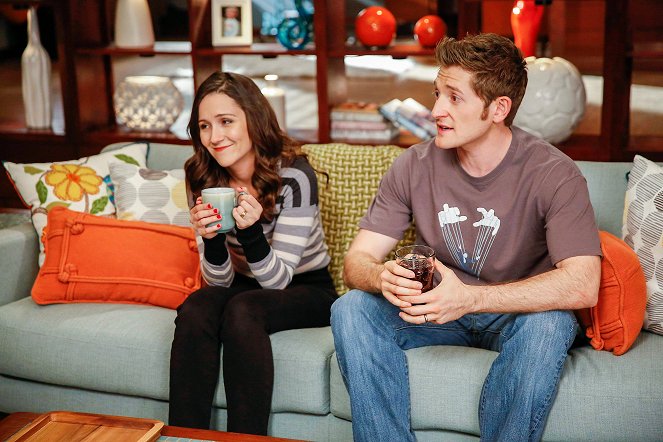 Raising Hope - Season 4 - How I Met Your Mullet - Photos - Shannon Woodward, Lucas Neff