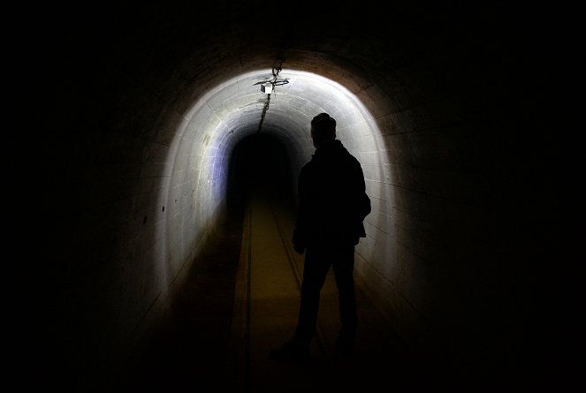 Hitler's Secret Tunnels - Z filmu