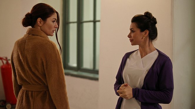 Vurgun - Episode 1 - De la película - Deniz Çakır, Begüm Birgören