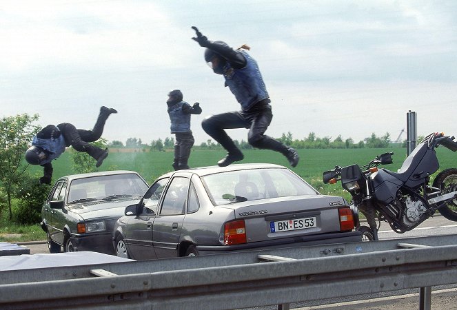 Alarm für Cobra 11 - Die Autobahnpolizei - Der Kommissar - Photos