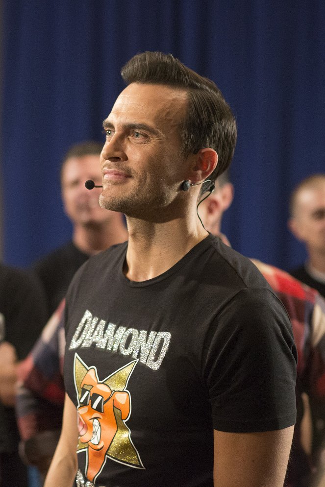 American Housewife - Disconnected - Photos - Cheyenne Jackson