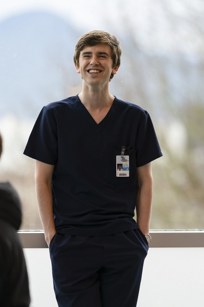 The Good Doctor - Risco e recompensa - De filmagens - Freddie Highmore