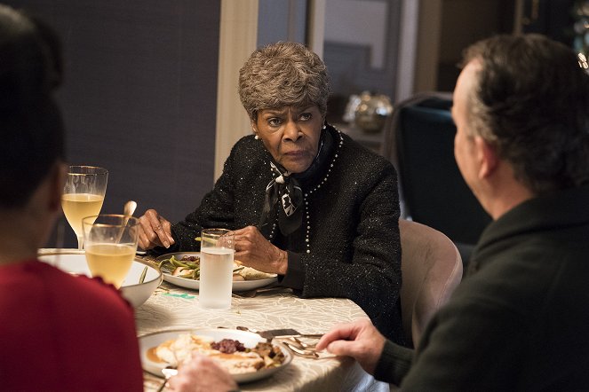 How to Get Away with Murder - Season 5 - Where Are Your Parents? - Photos - Cicely Tyson