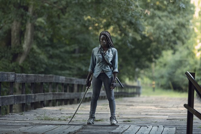 Walking Dead - Sopeutumista - Kuvat elokuvasta - Danai Gurira
