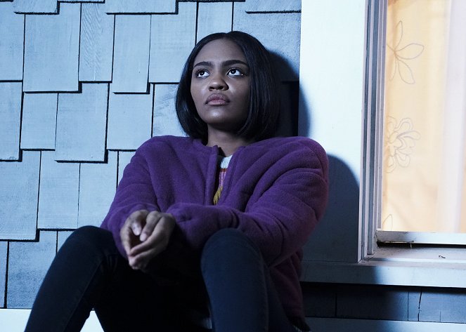 Black Lightning - The Book of Secrets: Chapter Two: Just and Unjust - Van film - China Anne McClain