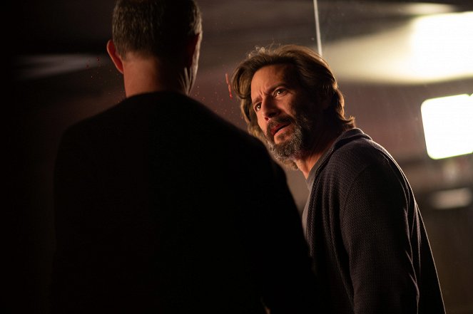 The Passage - How You Gonna Outrun the End of the World? - Kuvat elokuvasta - Henry Ian Cusick