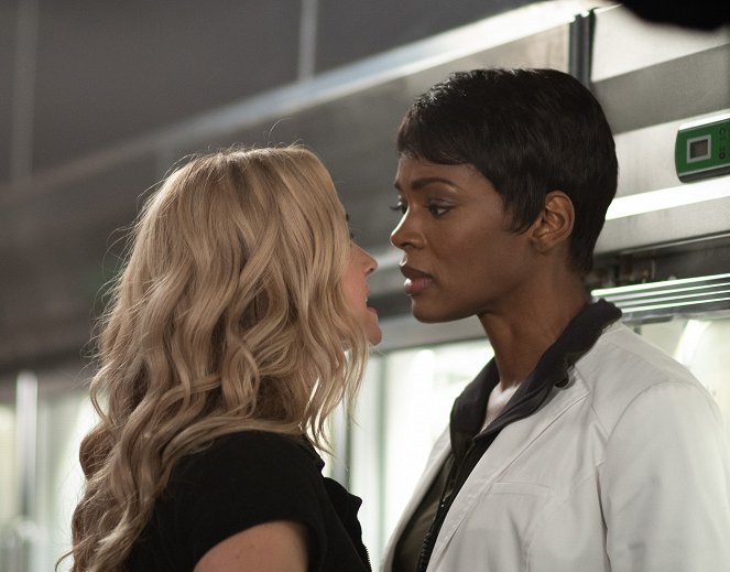 The Passage - I Want to Know What You Taste Like - Photos - Caroline Chikezie