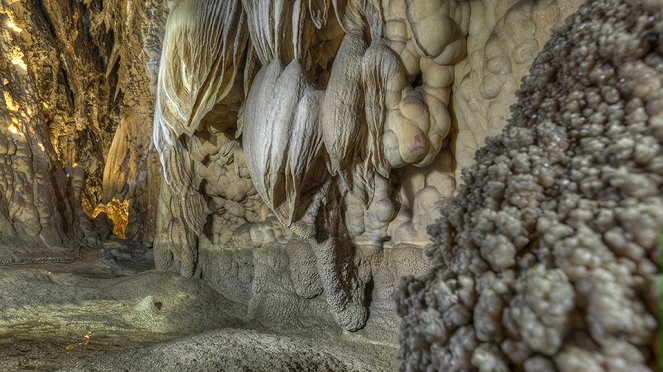 Into the Cave of Wonders - Photos