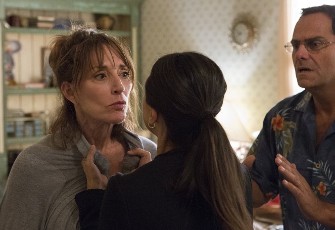 Shameless - Season 9 - Los Diablos! - Photos - Katey Sagal