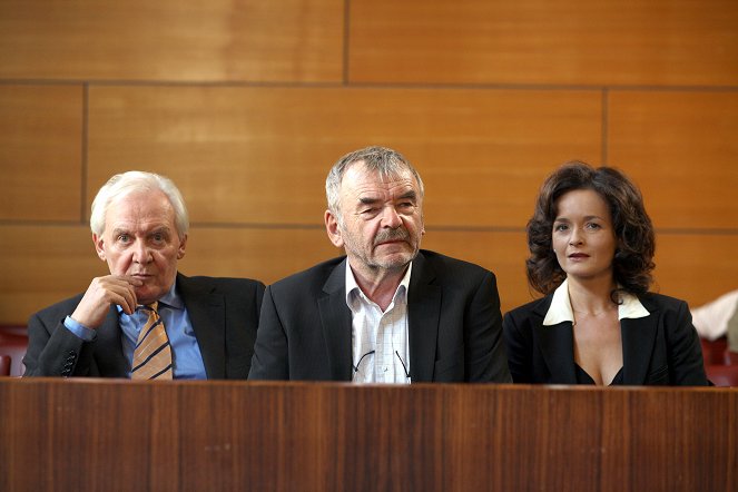 Der Winzerkönig - Die Kandidatin - Photos - Wolfgang Hübsch, Branko Samarovski, Katharina Stemberger