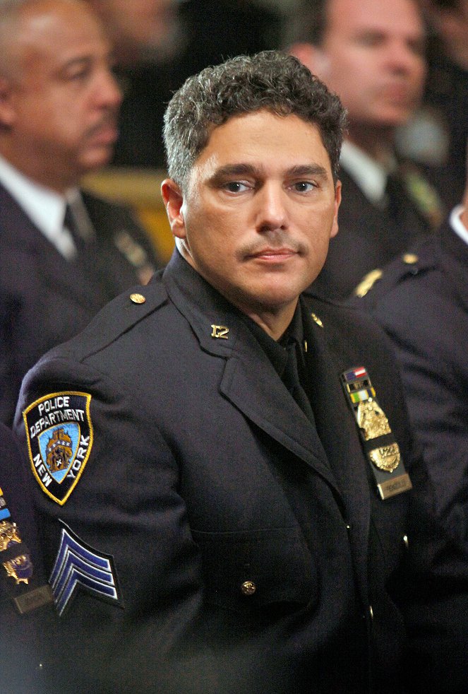 Blue Bloods - Crime Scene New York - Officer Down - Photos