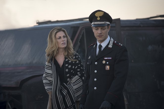 Il Capitano Maria - Van film - Vanessa Incontrada, Andrea Bosca