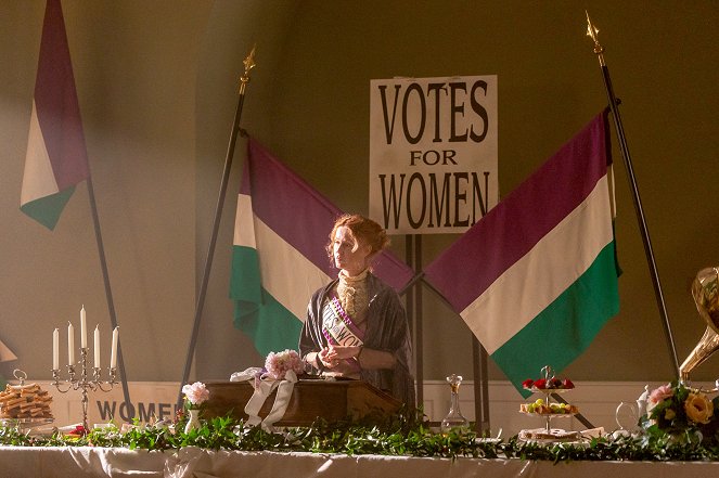 Die Hälfte der Welt gehört uns - Als Frauen das Wahlrecht erkämpften - Van film - Esther Schweins