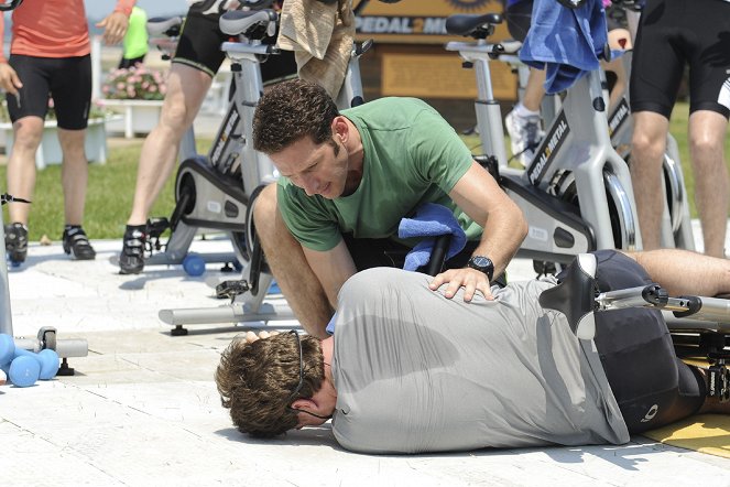 Royal Pains - Chock Full O' Nuts - Photos - Mark Feuerstein