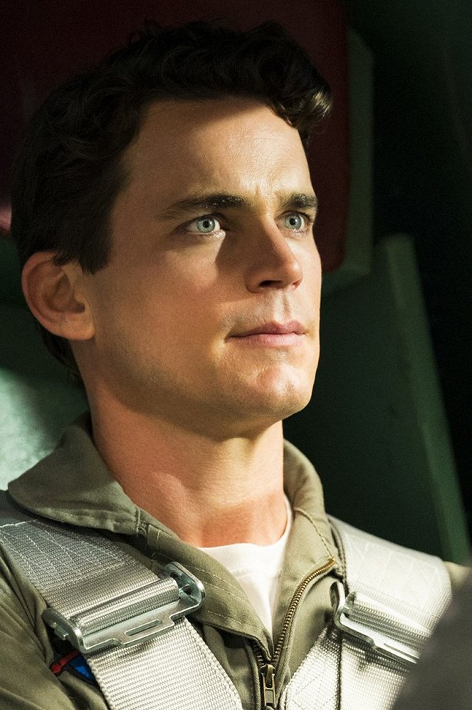 Doom Patrol - Season 1 - Donkey Patrol - Photos - Matt Bomer