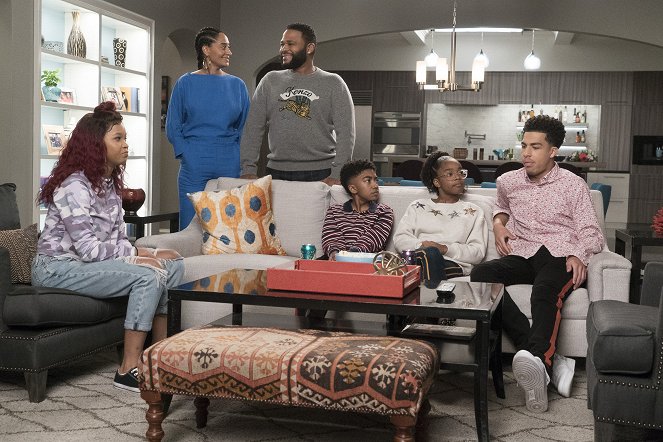 Black-ish - Son of a Pitch - Photos