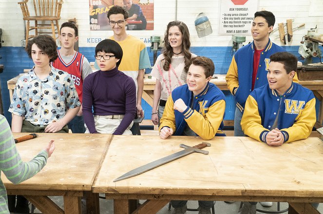 The Goldbergs - Season 6 - There Can Be Only One Highlander Club - Photos - Kenny Ridwan, Hayley Orrantia