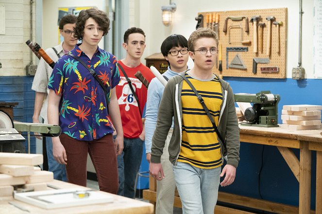 The Goldbergs - Season 6 - There Can Be Only One Highlander Club - Photos - Kenny Ridwan, Sean Giambrone