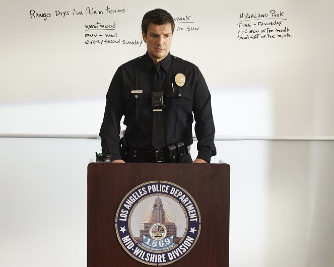 The Rookie - Caught Stealing - Van film - Nathan Fillion