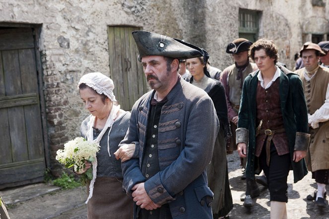 Moonfleet - Filmfotos - Lesley Vickerage, Lorcan Cranitch, Aneurin Barnard