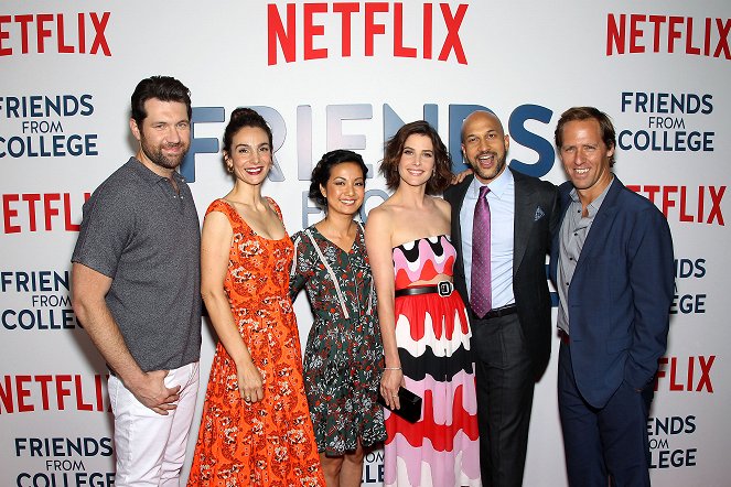 Főiskolai barátok - Season 1 - Rendezvények - Netflix Original Series "Friends From College" Premiere, held at the AMC Loews 34th Street on Monday, June 26th, 2017, in New York, NY - Billy Eichner, Annie Parisse, Jae Suh Park, Cobie Smulders, Keegan-Michael Key, Nat Faxon