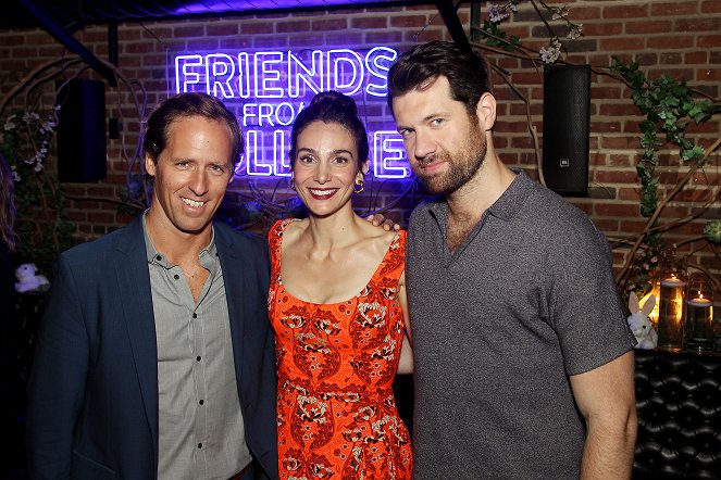 Przyjaciele z uniwerku - Season 1 - Z imprez - Netflix Original Series "Friends From College" Premiere, held at the AMC Loews 34th Street on Monday, June 26th, 2017, in New York, NY - Nat Faxon, Annie Parisse, Billy Eichner