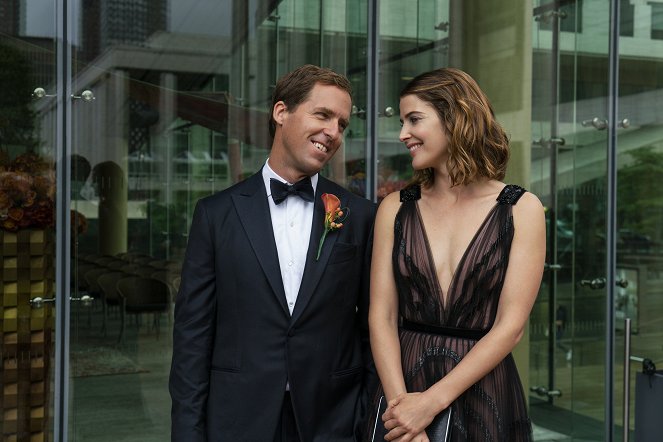 Přátelé z výšky - The Wedding - Z filmu - Nat Faxon, Cobie Smulders