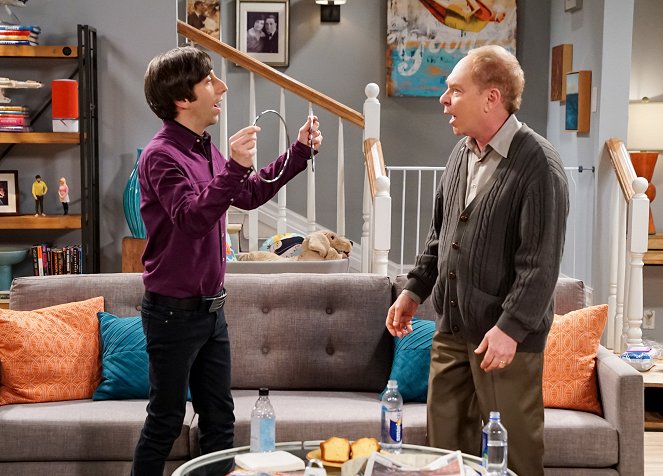 The Big Bang Theory - Season 12 - The Consummation Deviation - Photos - Simon Helberg, Teller
