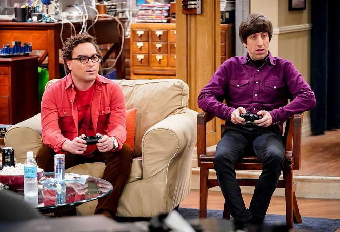 The Big Bang Theory - Season 12 - The Consummation Deviation - Photos - Johnny Galecki, Simon Helberg