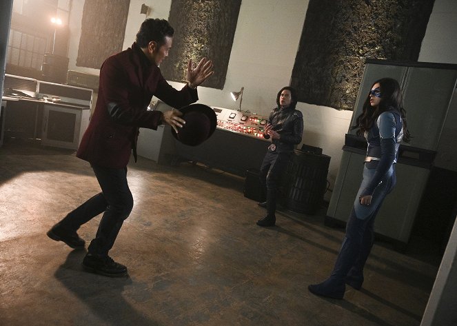 Supergirl - What's So Funny About Truth, Justice, and the American Way? - Kuvat elokuvasta - Louis Ozawa, Jesse Rath, Nicole Maines