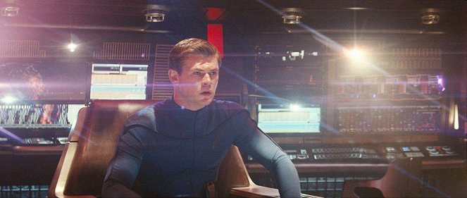 Star Trek - Die Zukunft hat begonnen - Filmfotos - Chris Hemsworth