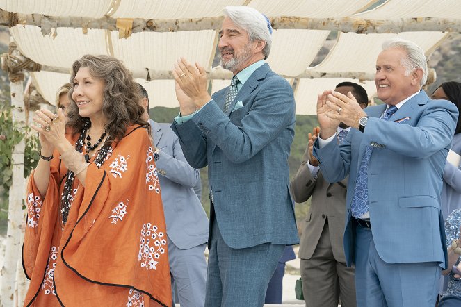 Grace and Frankie - The Wedding - Photos - Lily Tomlin, Sam Waterston, Martin Sheen