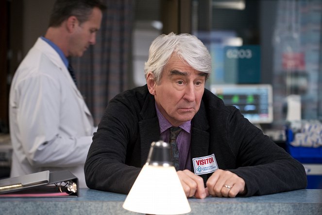 Grace and Frankie - Season 3 - The Musical - Photos - Sam Waterston
